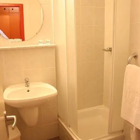 Ξενοδοχείο Training Százhalombatta