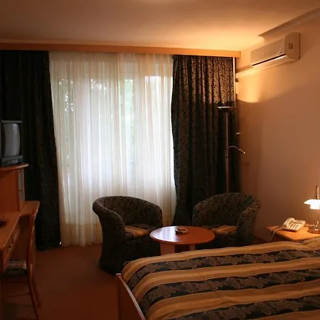 Training 3* Százhalombatta