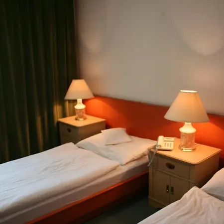 Ξενοδοχείο Training 3*